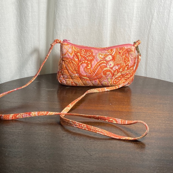 Vera Bradley Handbags - Vera Bradley Amy crossbody mini purse